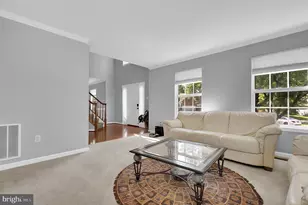8 Madrigal Ct, Germantown, MD 20876 - Photo 3