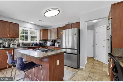 8 Madrigal Court, Germantown, MD 20876 - Photo 5
