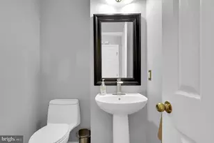 8 Madrigal Ct, Germantown, MD 20876 - Photo 15
