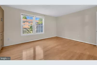 736 Quince Orchard Boulevard #T-2, Gaithersburg, MD 20878 - Photo 11