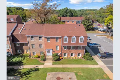 736 Quince Orchard Boulevard #T-2, Gaithersburg, MD 20878 - Photo 3