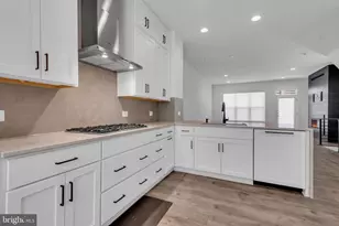 11366 Emerald Park Rd, Potomac, MD 20854 - Photo 17