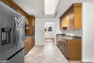 11822 Enid Dr, Potomac, MD 20854 - Photo 15