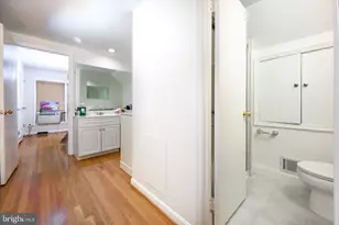 12008 Old Bridge Rd, North Bethesda, MD 20852 - Photo 27