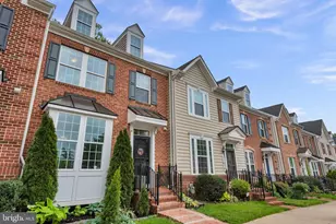 11681 Emerald Green Dr, Clarksburg, MD 20871 - Photo 5