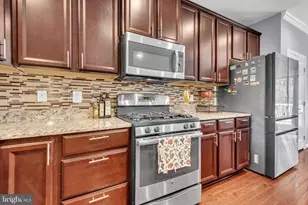 11681 Emerald Green Dr, Clarksburg, MD 20871 - Photo 17
