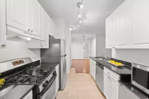 501 Hungerford Dr, Rockville, MD 20850 - Photo 11