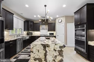 4702 Edgefield Rd, Bethesda, MD 20814 - Photo 15