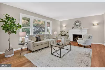 3521 Glenmoor Drive, Chevy Chase, MD 20815 - Photo 3
