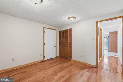7409 Lake Katrine Terrace, Gaithersburg, MD 20879 - Photo 5