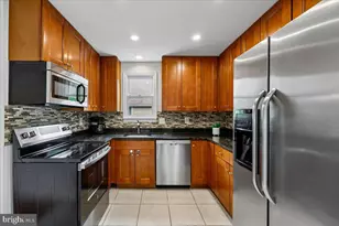 10029 Pratt Pl, Silver Spring, MD 20910 - Photo 15