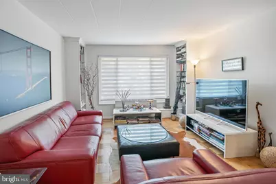4800 Chevy Chase Drive #207, Chevy Chase, MD 20815 - Photo 7