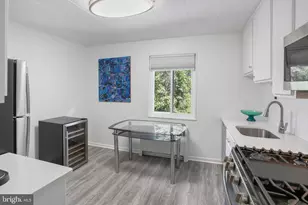 4800 Chevy Chase Dr, Chevy Chase, MD 20815 - Photo 13
