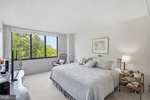 5225 Pooks Hill Rd, Bethesda, MD 20814 - Photo 15