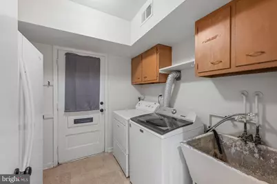 11817 Rosalinda, Rockville, MD 20854 - Photo 17
