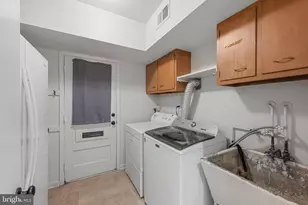 11817 Rosalinda, Rockville, MD 20854 - Photo 17
