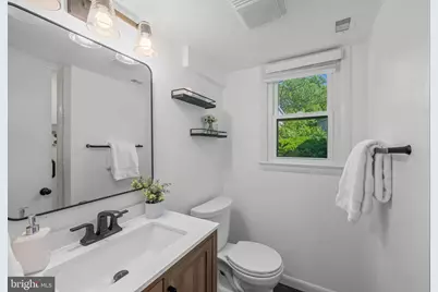 11817 Rosalinda, Rockville, MD 20854 - Photo 15