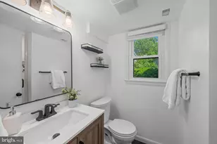 11817 Rosalinda, Rockville, MD 20854 - Photo 15