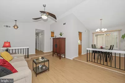19520 Gallatin Court, Montgomery Village, MD 20886 - Photo 7