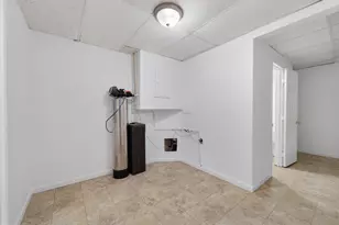 17633 Amity Dr, Gaithersburg, MD 20877 - Photo 39