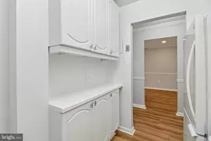 10300 Westlake Dr, Bethesda, MD 20817 - Photo 5