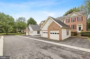8 Winter Garden Ct, Olney, MD 20832 - Photo 3