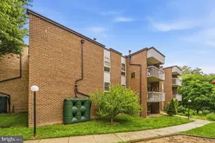 2305 Greenery Ln, Silver Spring, MD 20906 - Photo 3