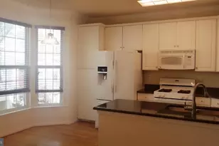 9609 Athens Pl, Gaithersburg, MD 20878 - Photo 5