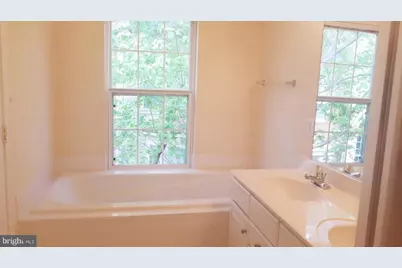 9609 Athens Place, Gaithersburg, MD 20878 - Photo 15
