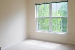 9609 Athens Pl, Gaithersburg, MD 20878 - Photo 13