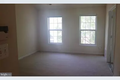 9609 Athens Place, Gaithersburg, MD 20878 - Photo 17