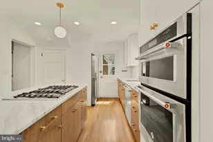 7208 Delfield St, Chevy Chase, MD 20815 - Photo 9