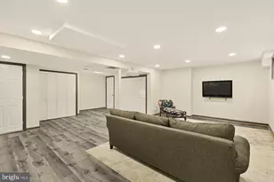 7208 Delfield St, Chevy Chase, MD 20815 - Photo 37