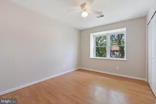 9 Oak Shade Rd, Gaithersburg, MD 20878 - Photo 19