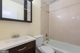 9 Oak Shade Rd, Gaithersburg, MD 20878 - Photo 21