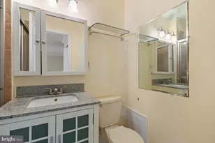 9 Oak Shade Rd, Gaithersburg, MD 20878 - Photo 27