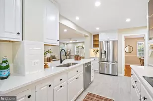 8613 Irvington Ave, Bethesda, MD 20817 - Photo 13