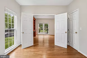 11603 Seneca Forest Cir, Germantown, MD 20876 - Photo 9