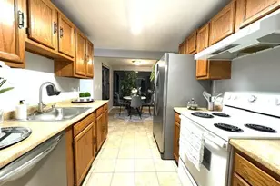 13120 Wonderland Way, Germantown, MD 20874 - Photo 5