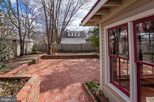 2201 Salisbury Rd, Silver Spring, MD 20910 - Photo 3