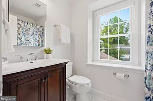 1122 Bettstrail Way, Potomac, MD 20854 - Photo 21