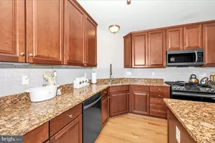 11926 Little Seneca Pkwy, Clarksburg, MD 20871 - Photo 17