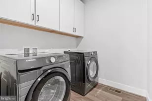 6930 Silver Linden St, Bethesda, MD 20817 - Photo 37