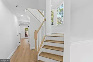 9815 Tiffany Hill Ct, Bethesda, MD 20814 - Photo 5