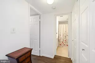 10101 Grosvenor Pl, Rockville, MD 20852 - Photo 23