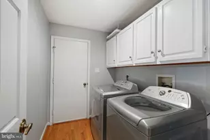 12213 Galesville Dr, Gaithersburg, MD 20878 - Photo 15