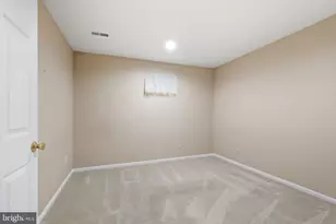 12213 Galesville Dr, Gaithersburg, MD 20878 - Photo 27