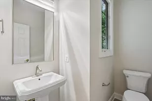 311 Watkins Cir, Rockville, MD 20850 - Photo 35