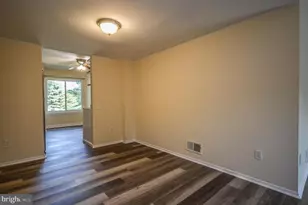 19449 Transhire Rd, Montgomery Village, MD 20886 - Photo 9