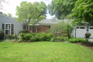 14 Cherbourg Ct, Potomac, MD 20854 - Photo 5
